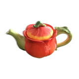 Tulip teapot in slip