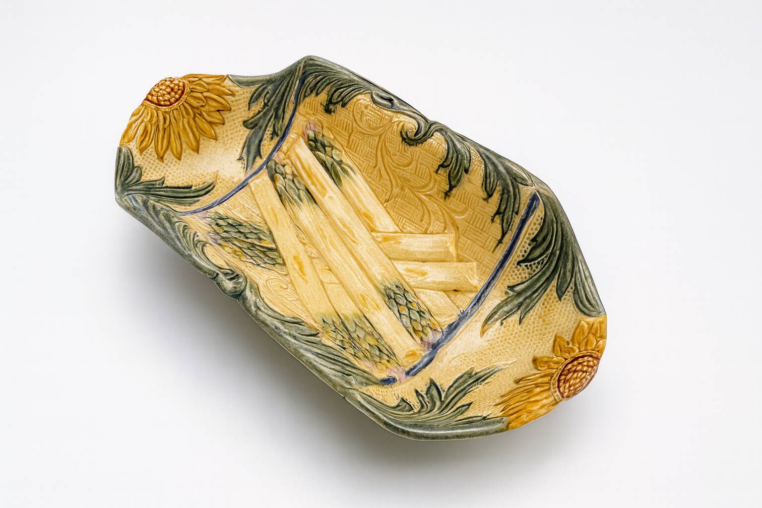 Antique asparagus dish in slip – Wasmuël, Belgium – circa 1880