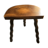 Tripod farm stool