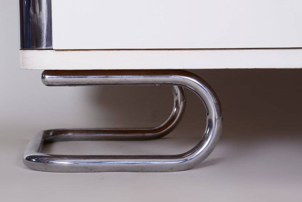 Bauhaus White Chrome-Plated Steel & Lacquered Wood Cabinet attributed to Vichr, 1930s