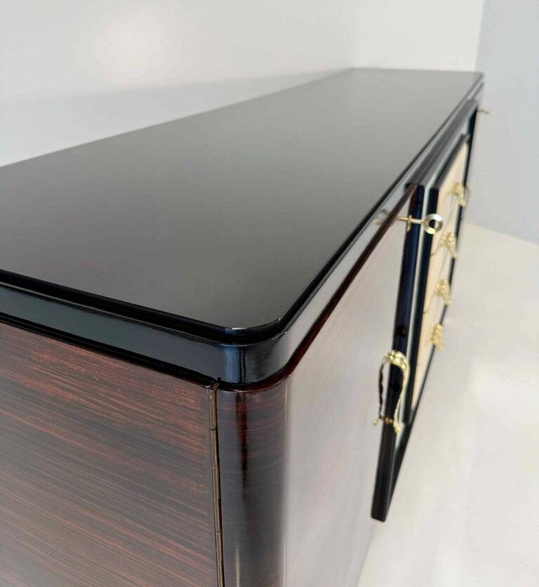 Italian 1940s Art Deco Sideboard in Macassar, Parchment, Attr. Osvaldo Bors