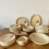 Complete Saint-Amand earthenware service, series 8549, 1940s