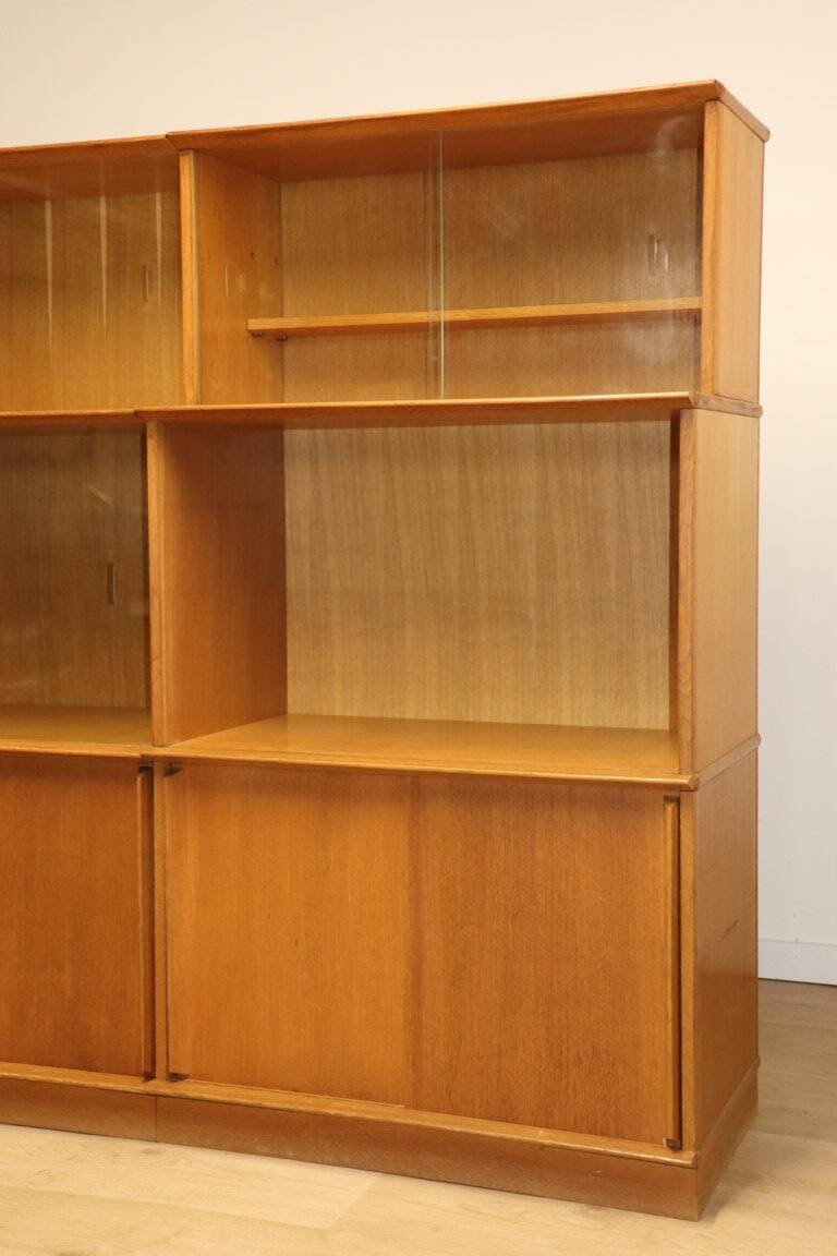 Vintage Oscar bookcase in oak, 1960s
