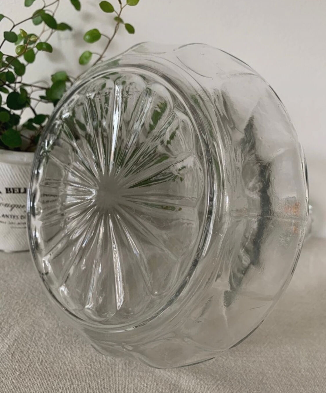 Glass decanter