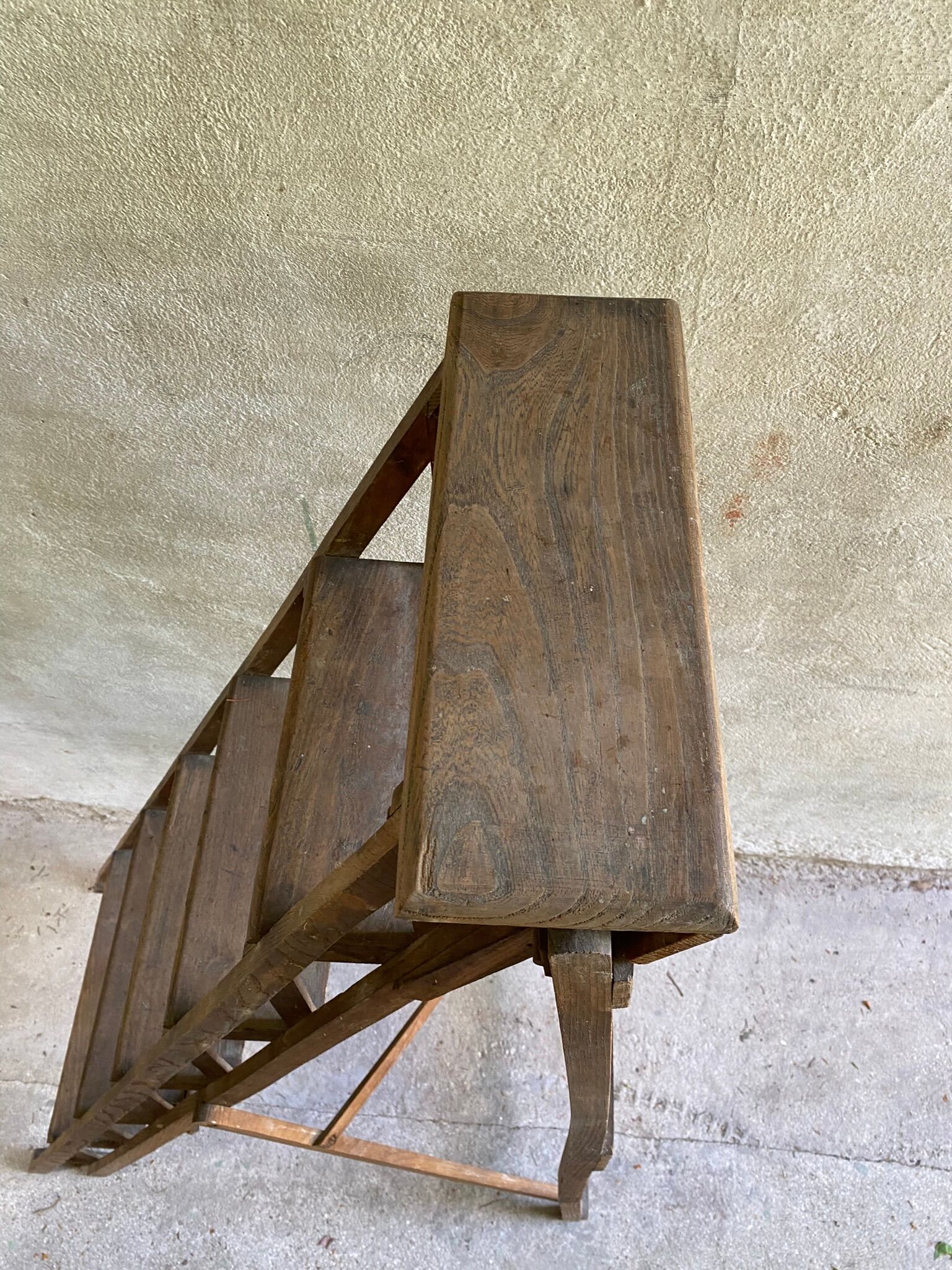 Vintage wooden painter's stepladder 6 folding steps
