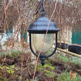 Outdoor pendant light