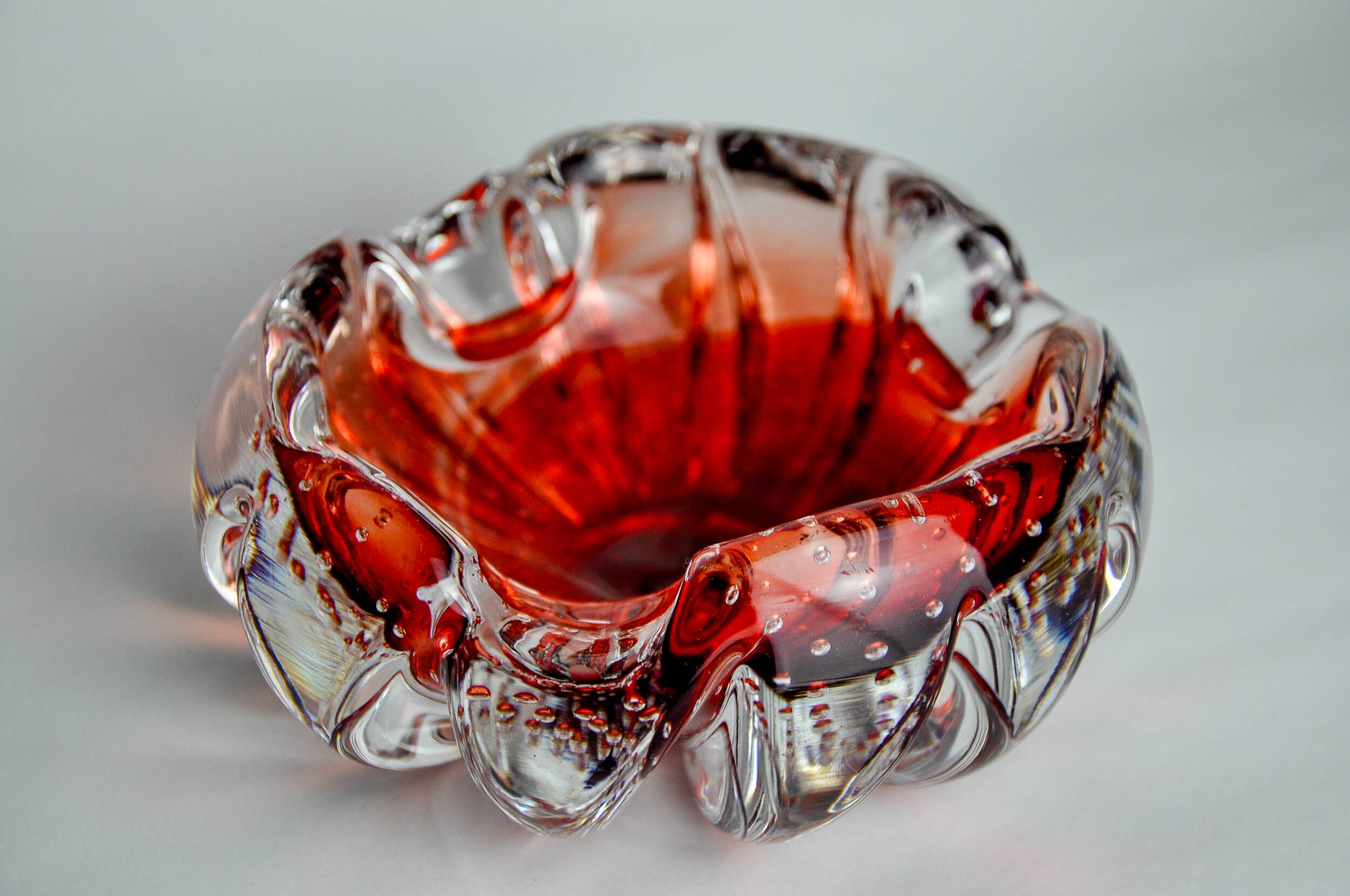 Sommerso bubbles pocket by Flavio Poli for Seguso, red Murano glass, Italy, 1970