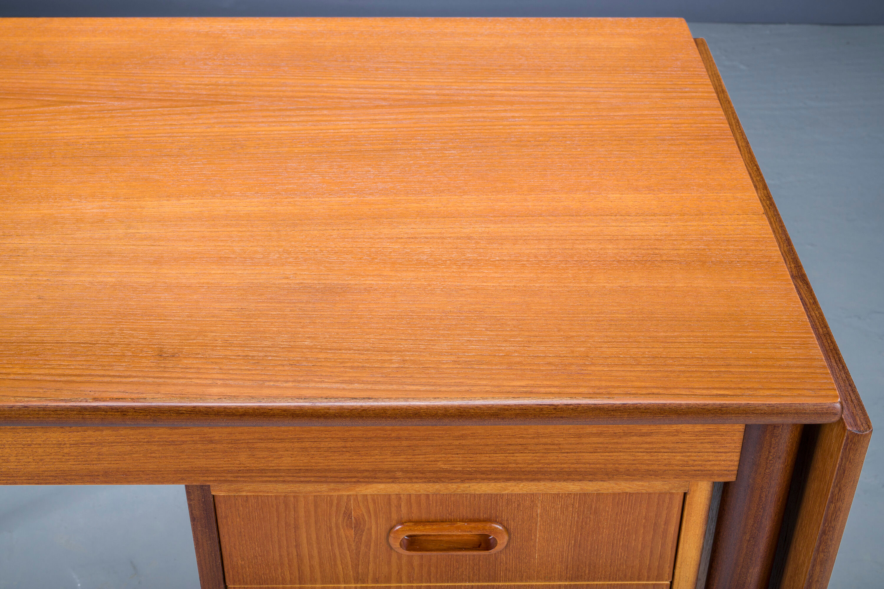 Mid-century teak Danish Desk, 1960