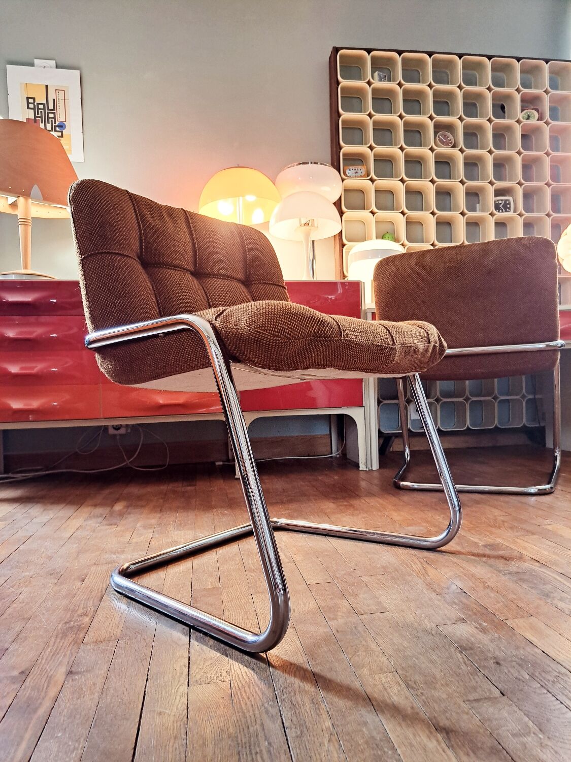Suite of 6 armchairs airborne storm yves christin

1970's