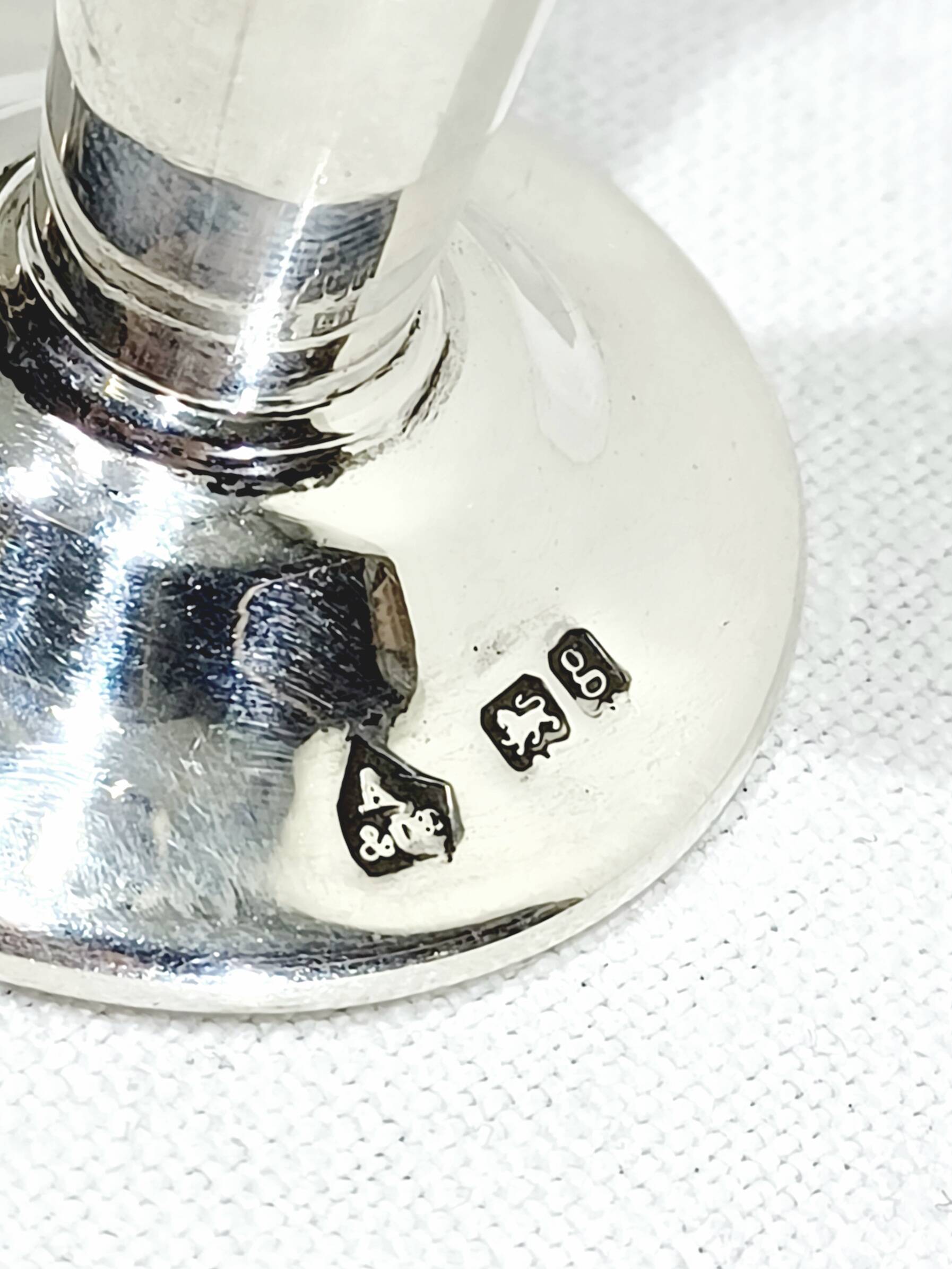 Asprey & Co - Small silver cornet vase