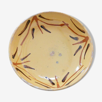 Carouge pottery plate