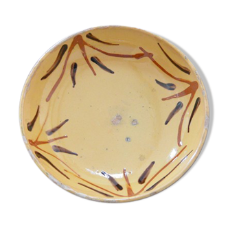 Carouge pottery plate