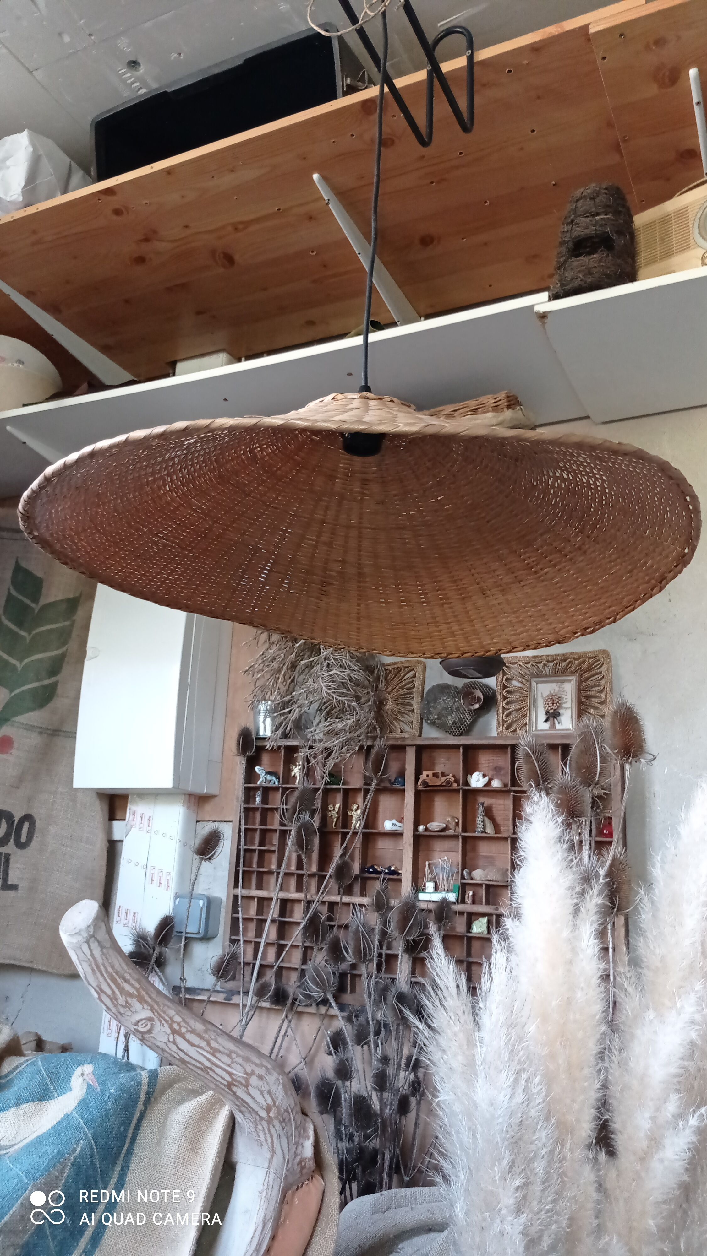 Rattan suspension