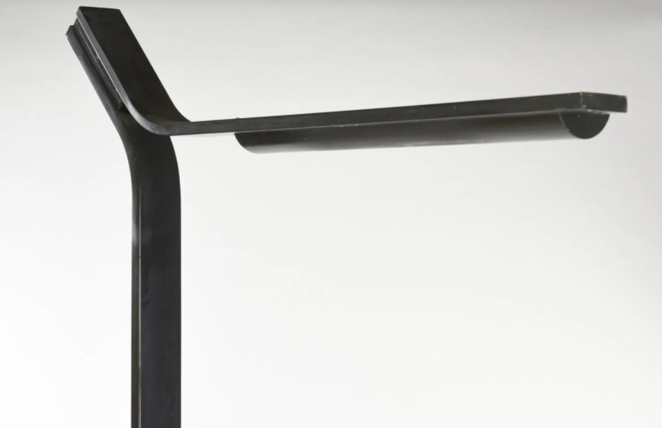 Sovrana-style halogen lamppost