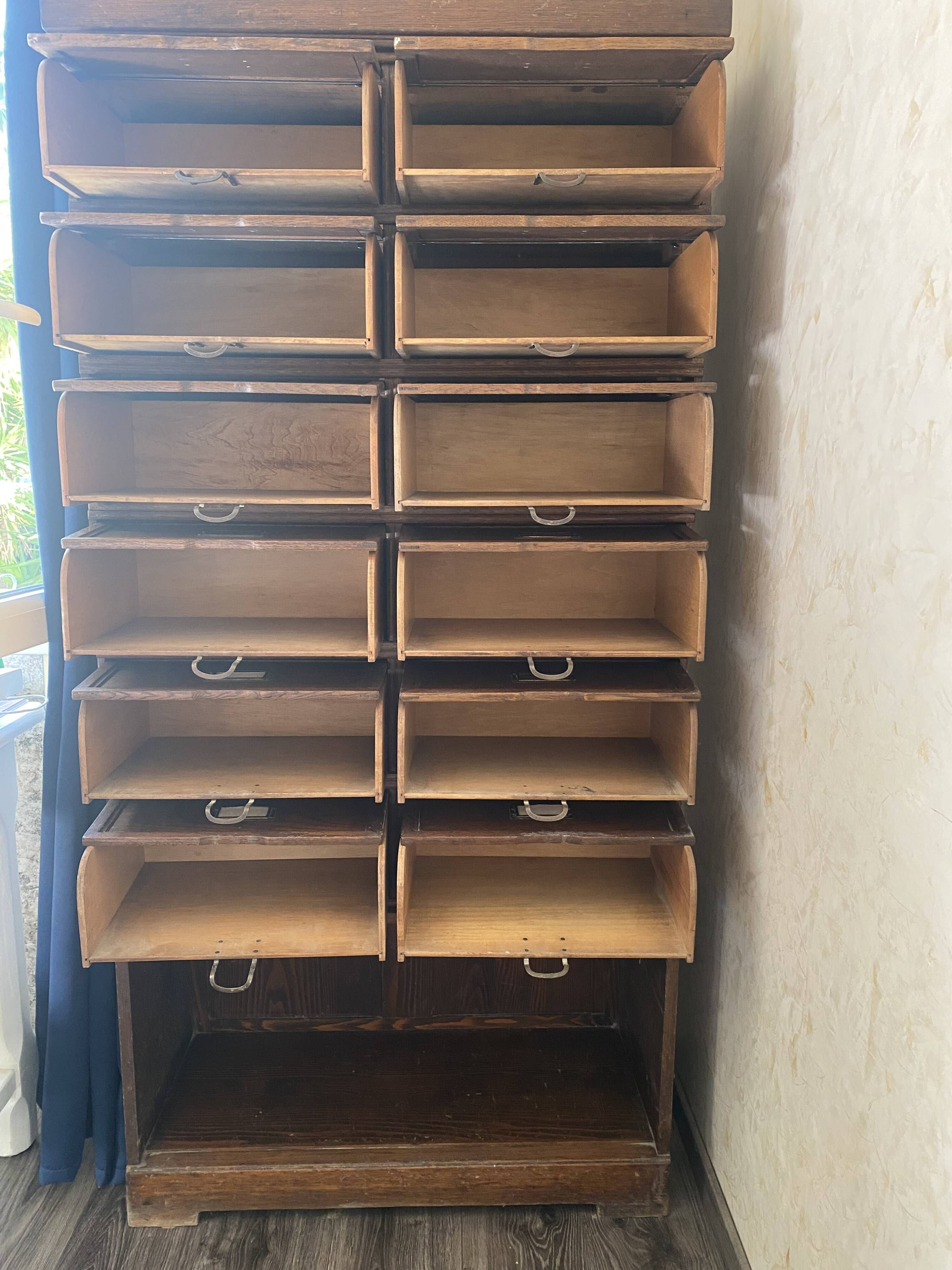 Antique tradesman's cabinet with 12 flap drawers + oak niche - 1930s