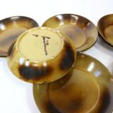 Vintage service plates and serving trays, 39 pieces, silk-screened.