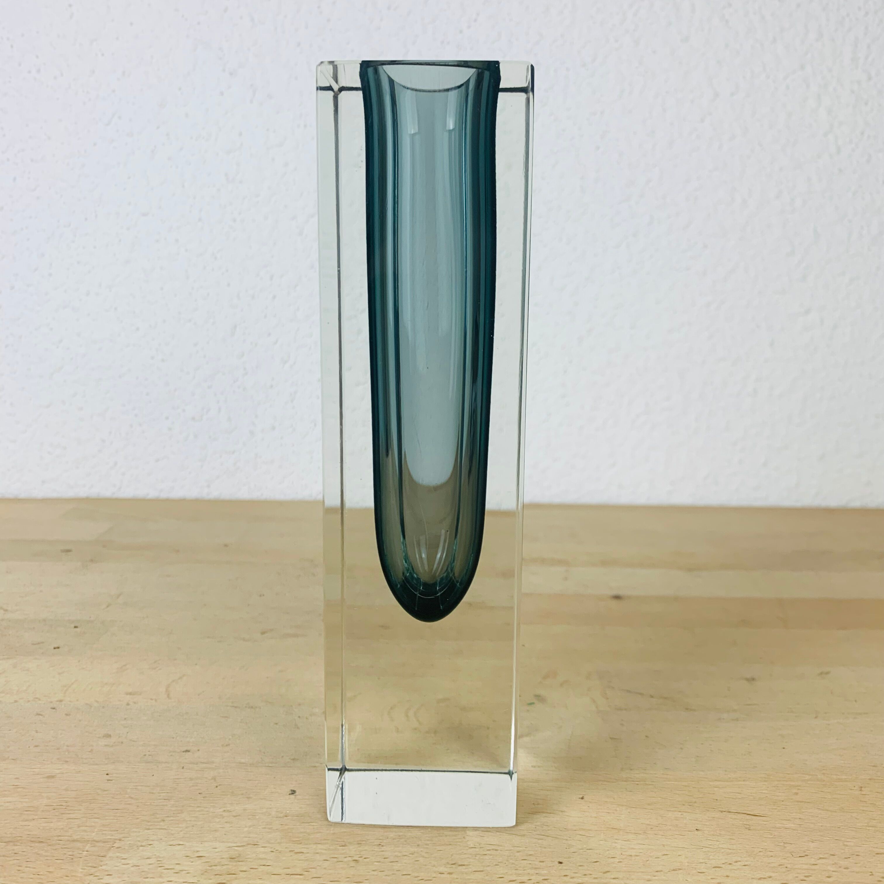 Sommerso vase soliflore in Murano glass