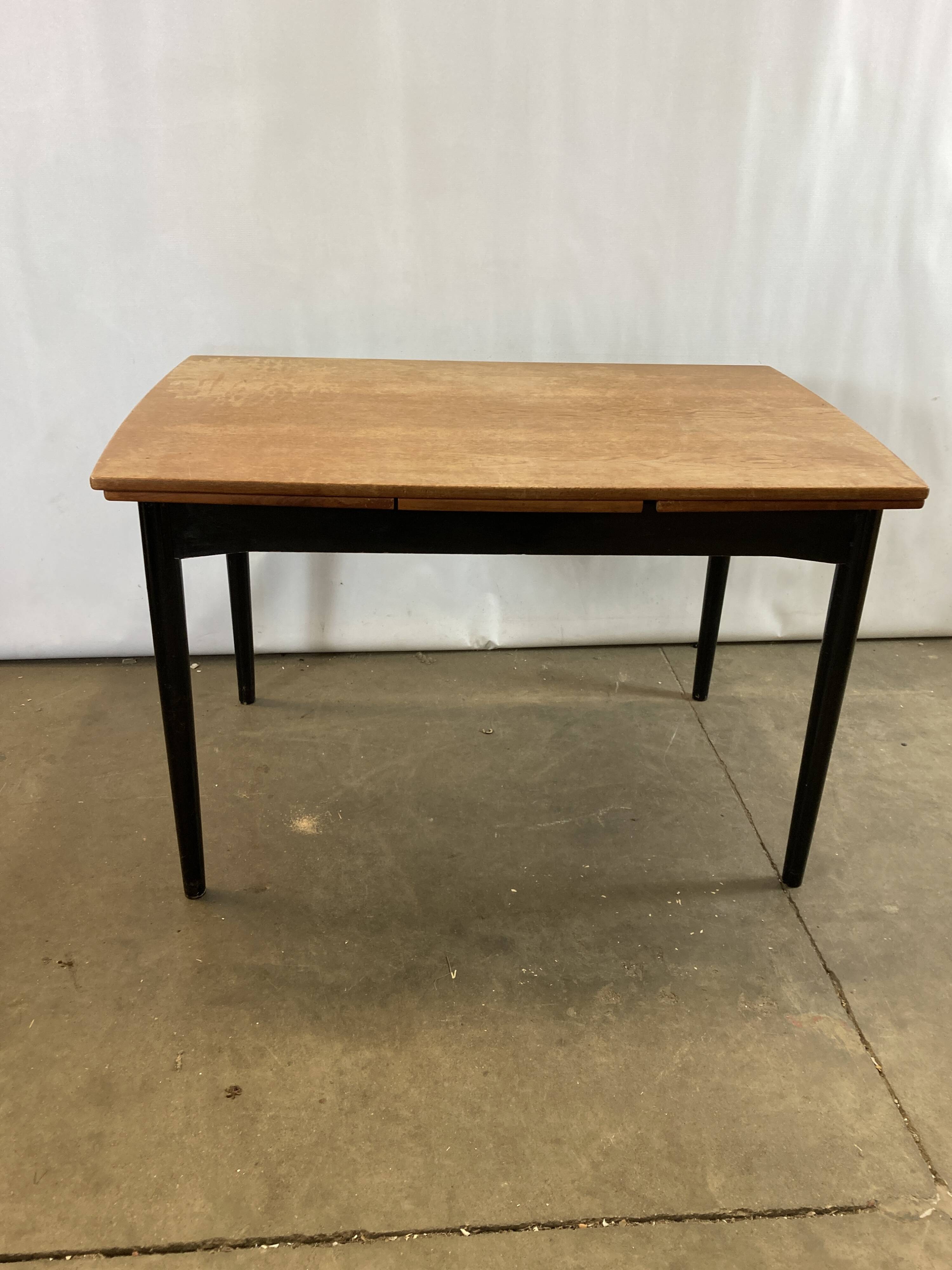 Extendable vintage dining table