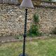 Lampadaire torsadé noir