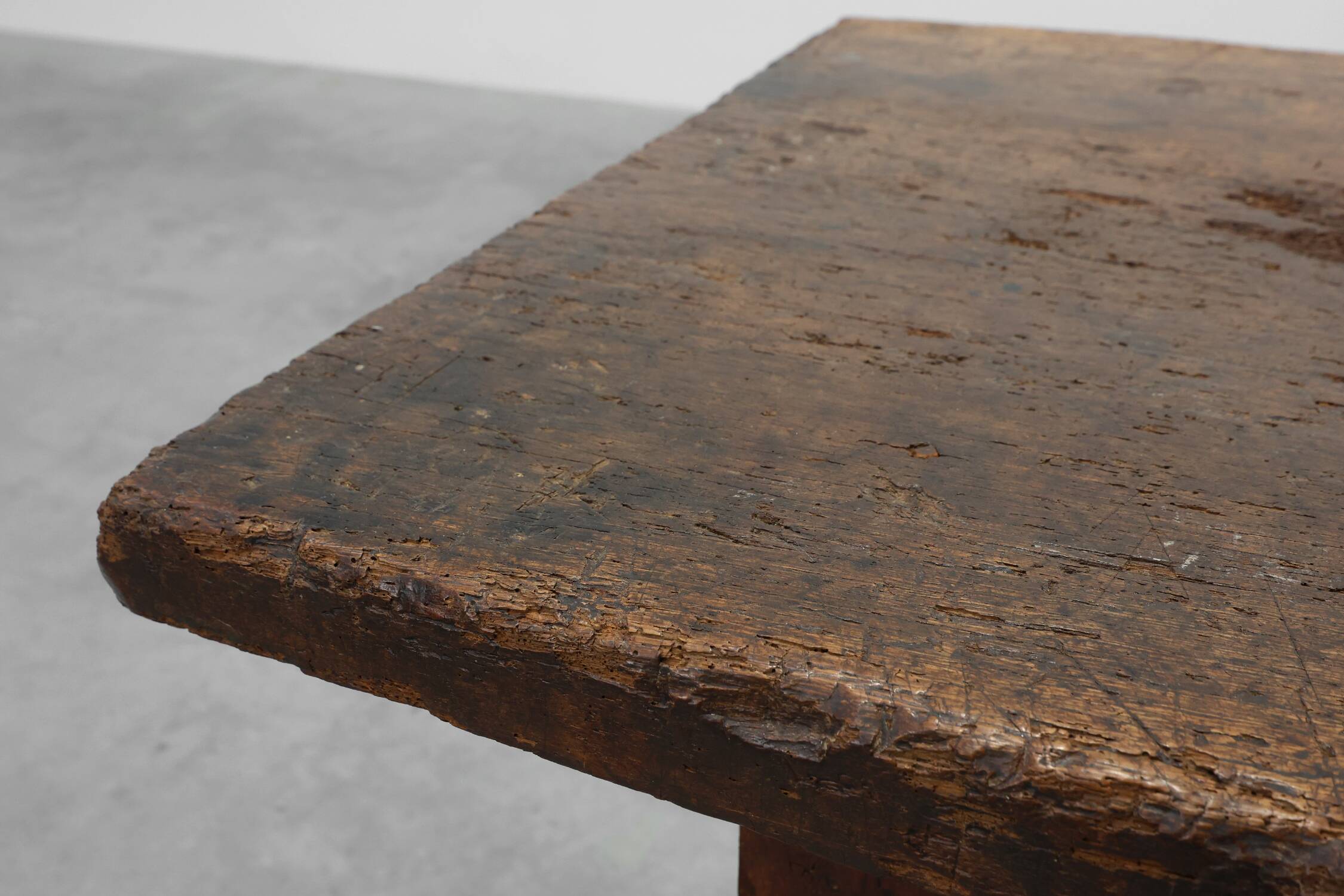 Spanish Oak Side Table or Console, 17th Century