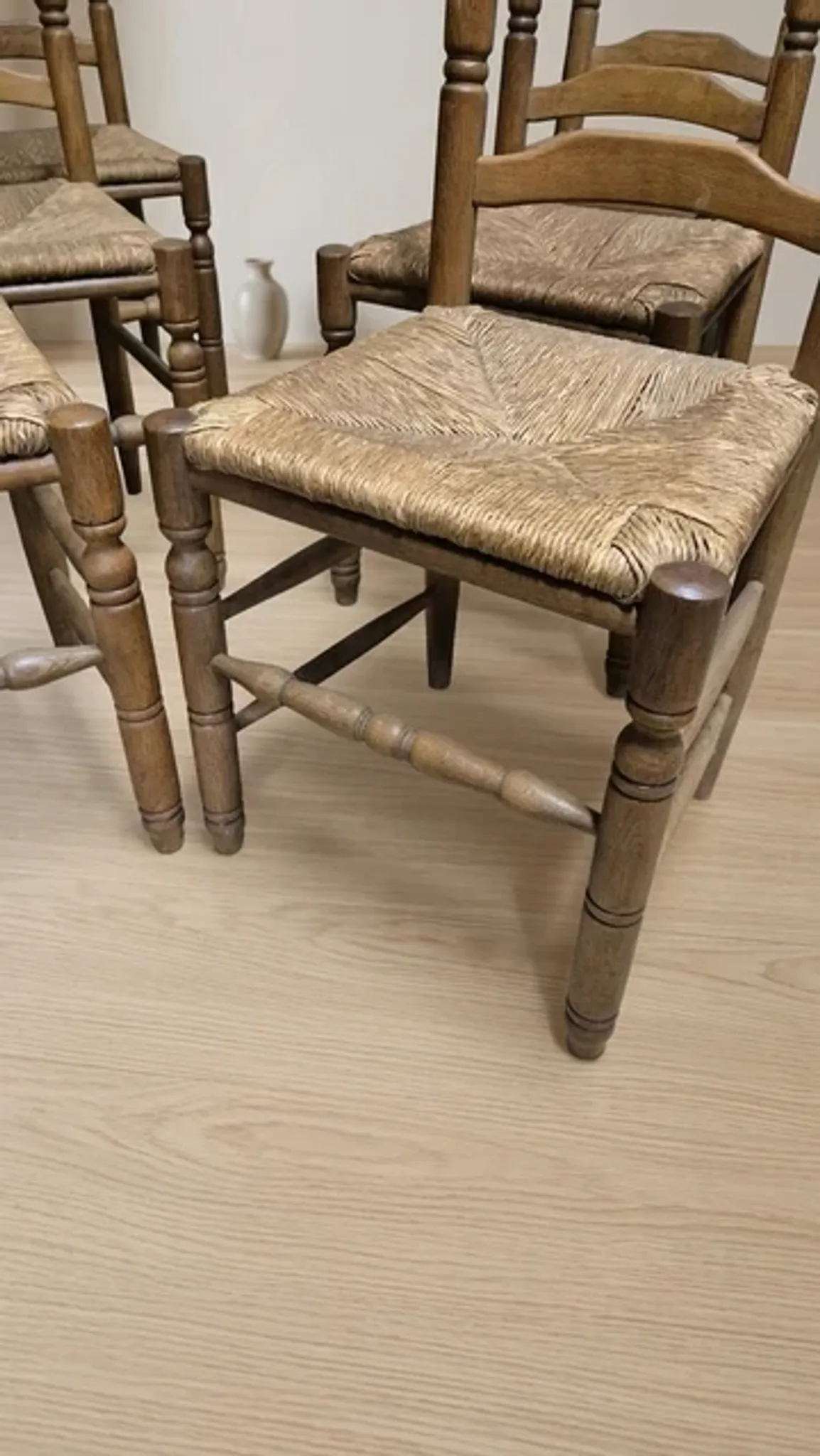 Set of 6 vintage wooden ladder-back dining chairs with woven seats, 20th century, 105 × 38 cm