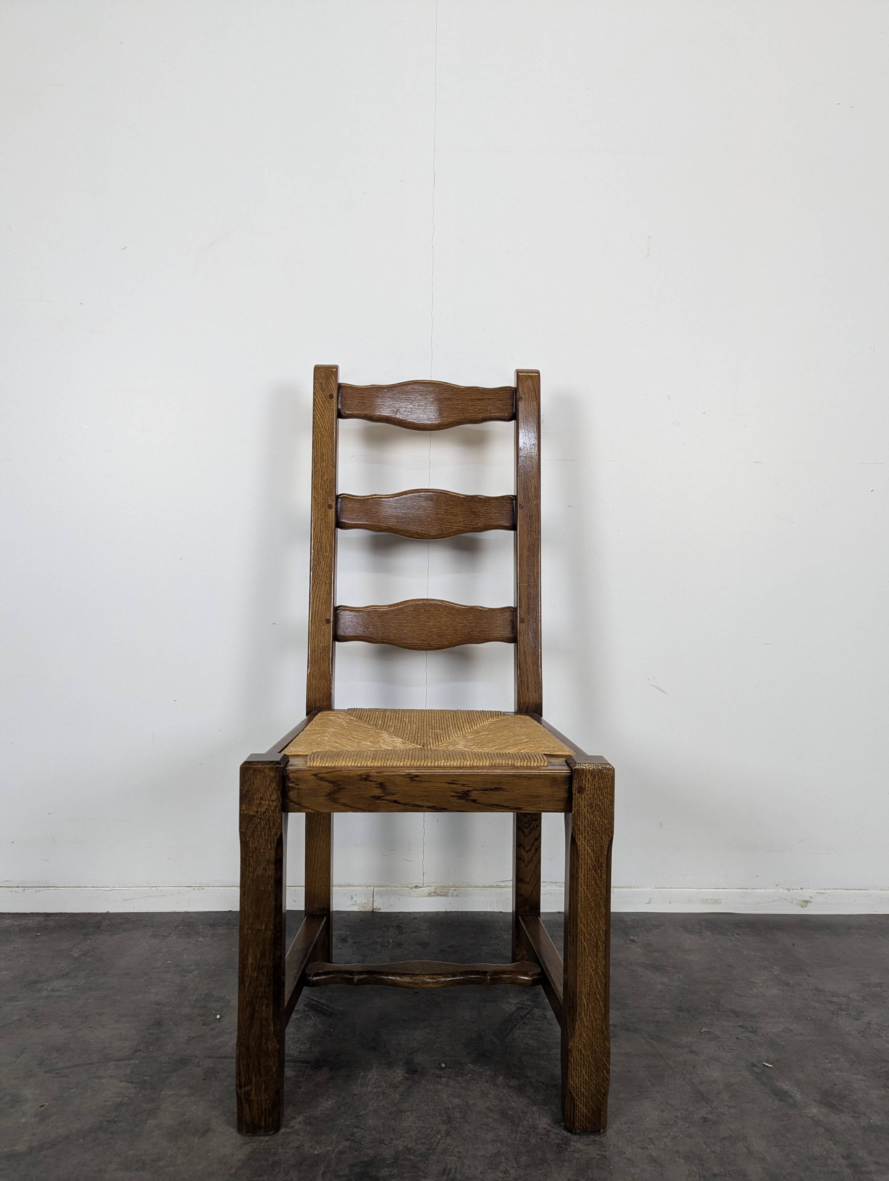 Set of 6 rustic oak straw chairs