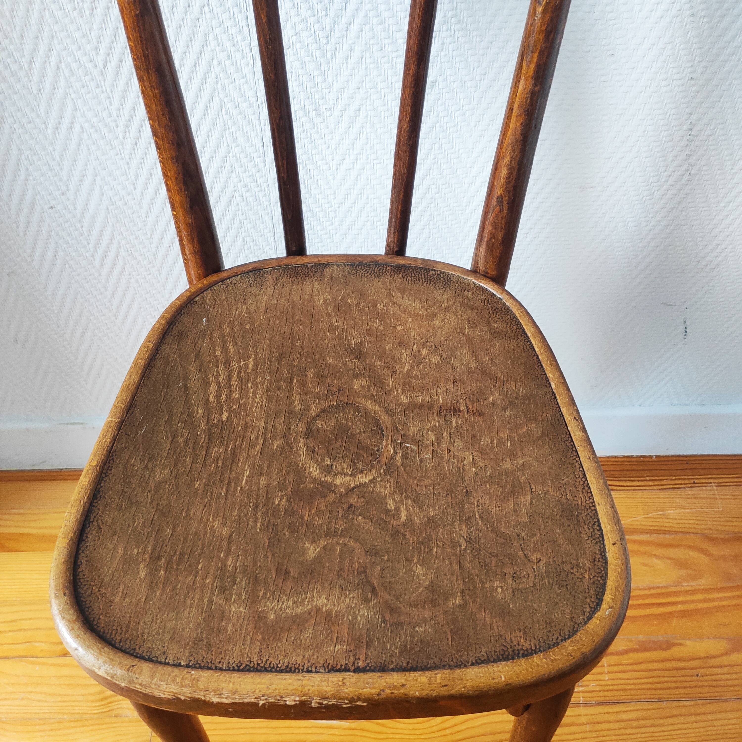 Antique Thonet bistro chair No. 56