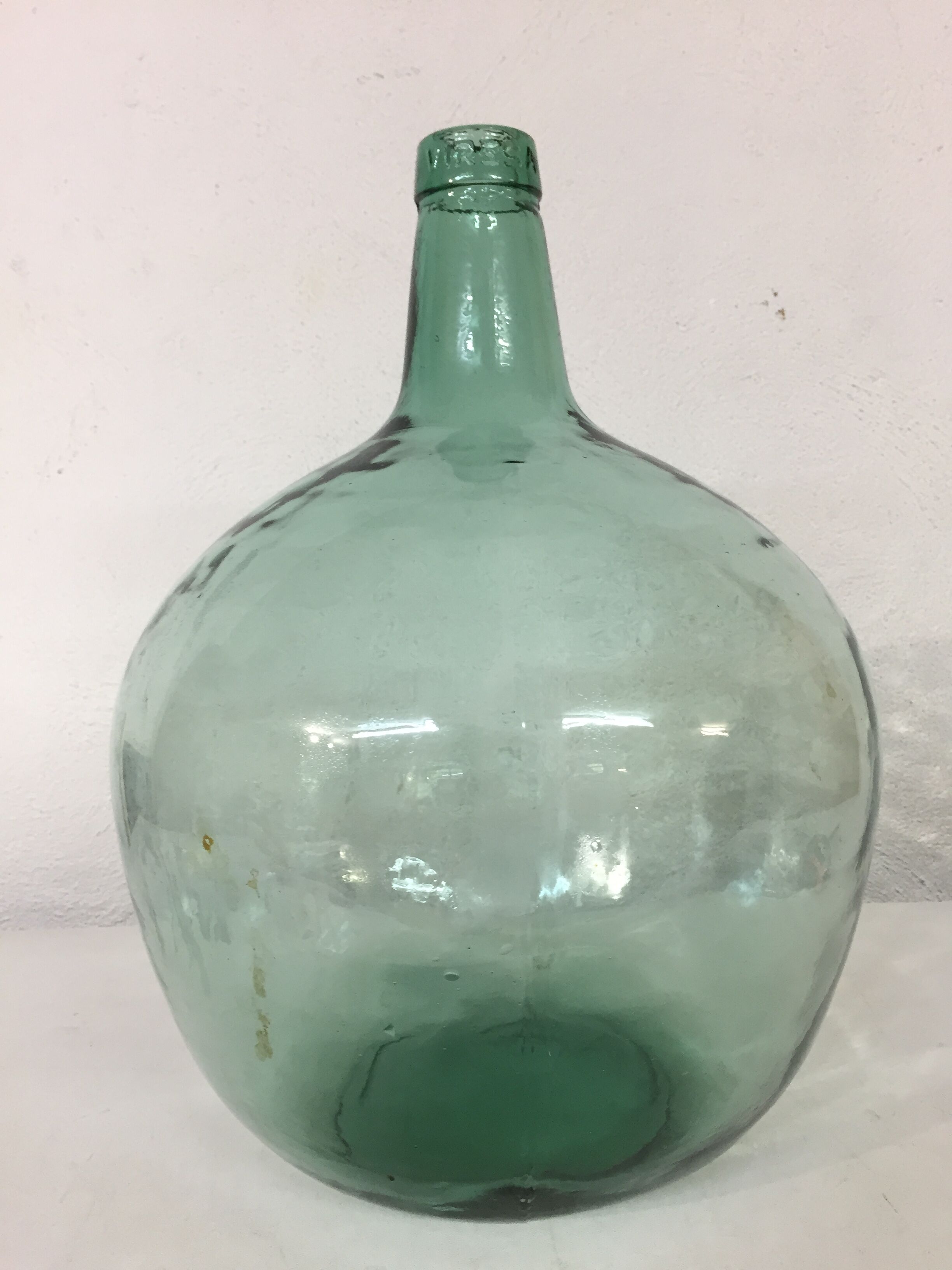 Demiojhn Viresa, 16l