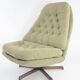 Chauffeuse pivotante scandinave verte
