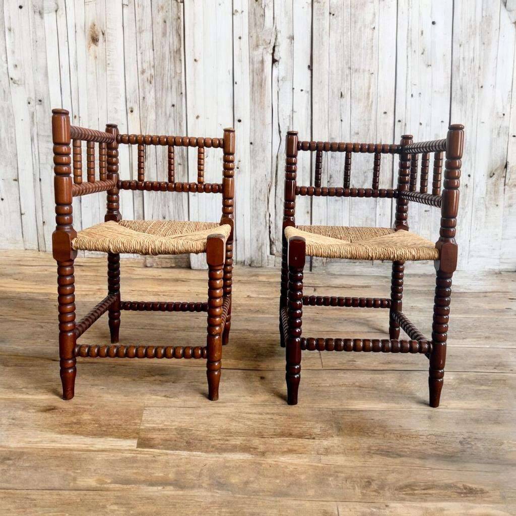Vintage spool corner chair / knitting chair