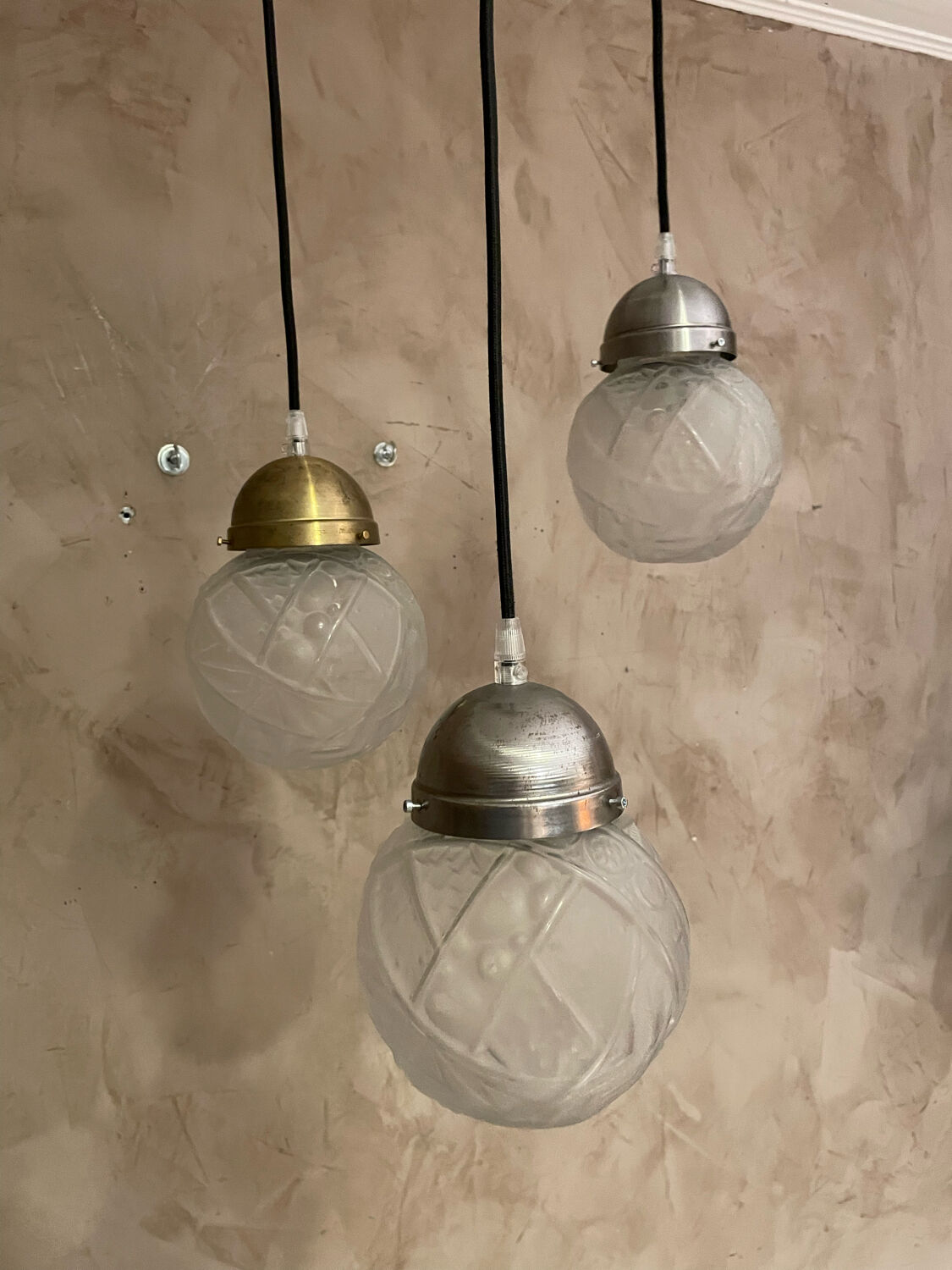 Art deco pendant lamps
