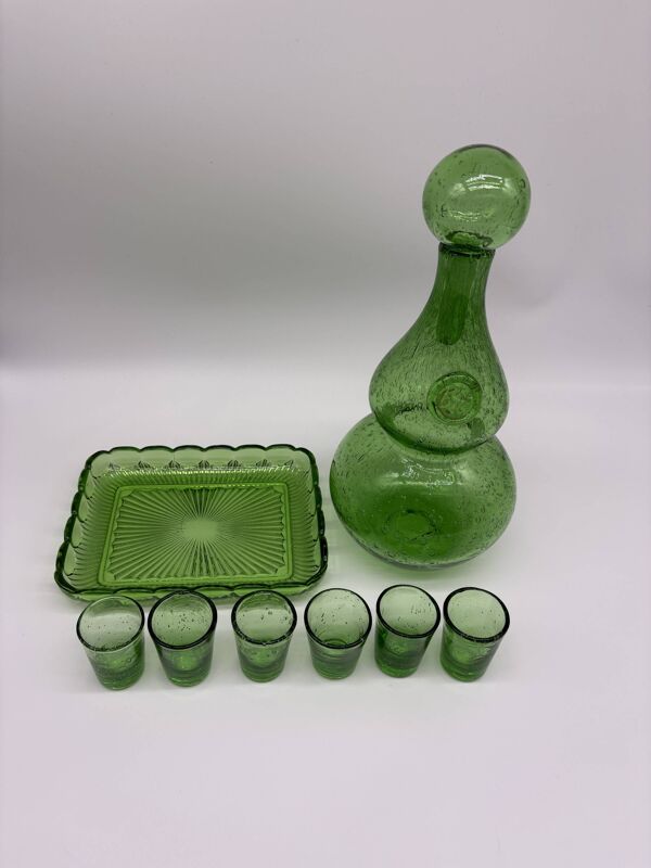 Service à liqueur Biot verre soufflé vert bullé carafe 6 verres plateau