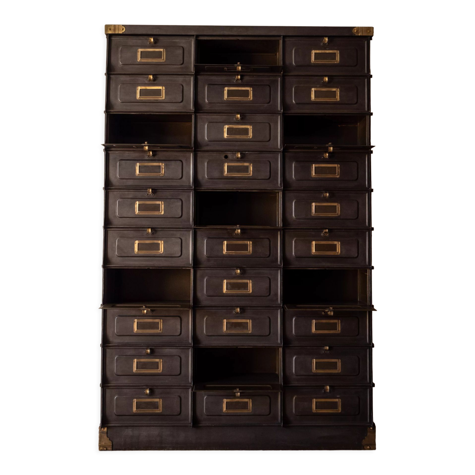 Strafor compartment cabinet, industrial design