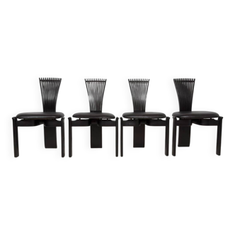 Ensemble de 4 chaises « Totem » par Torstein Nielsen