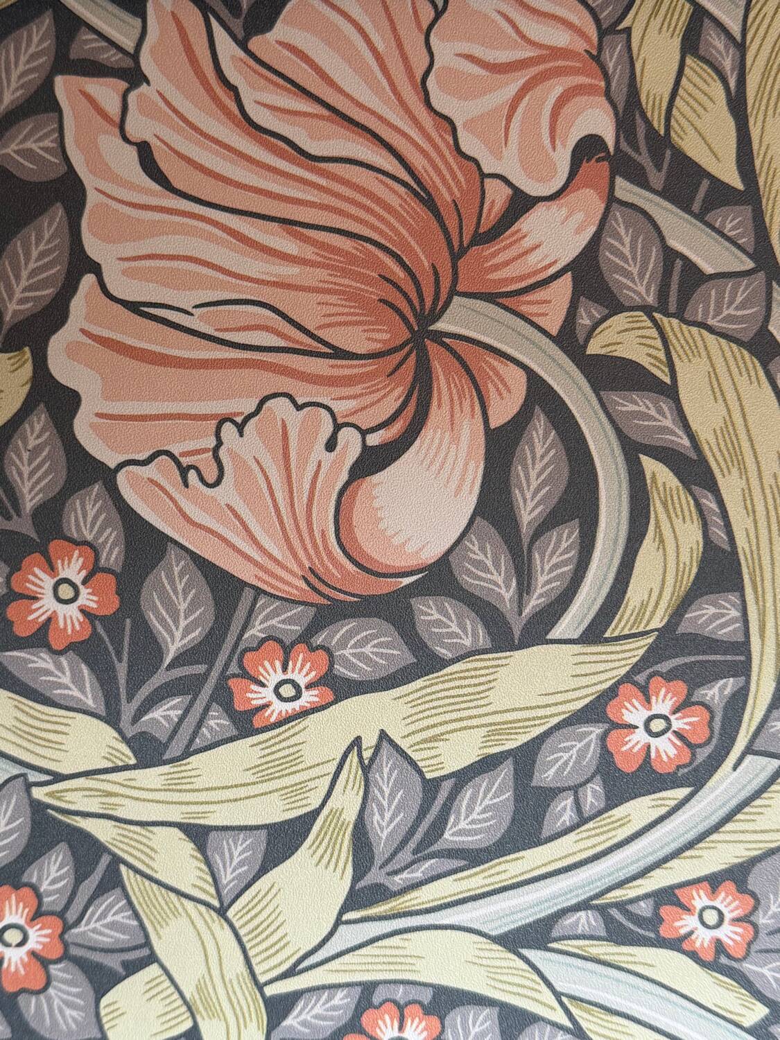 Art Deco glass-fronted Parisian buffet in raw wood