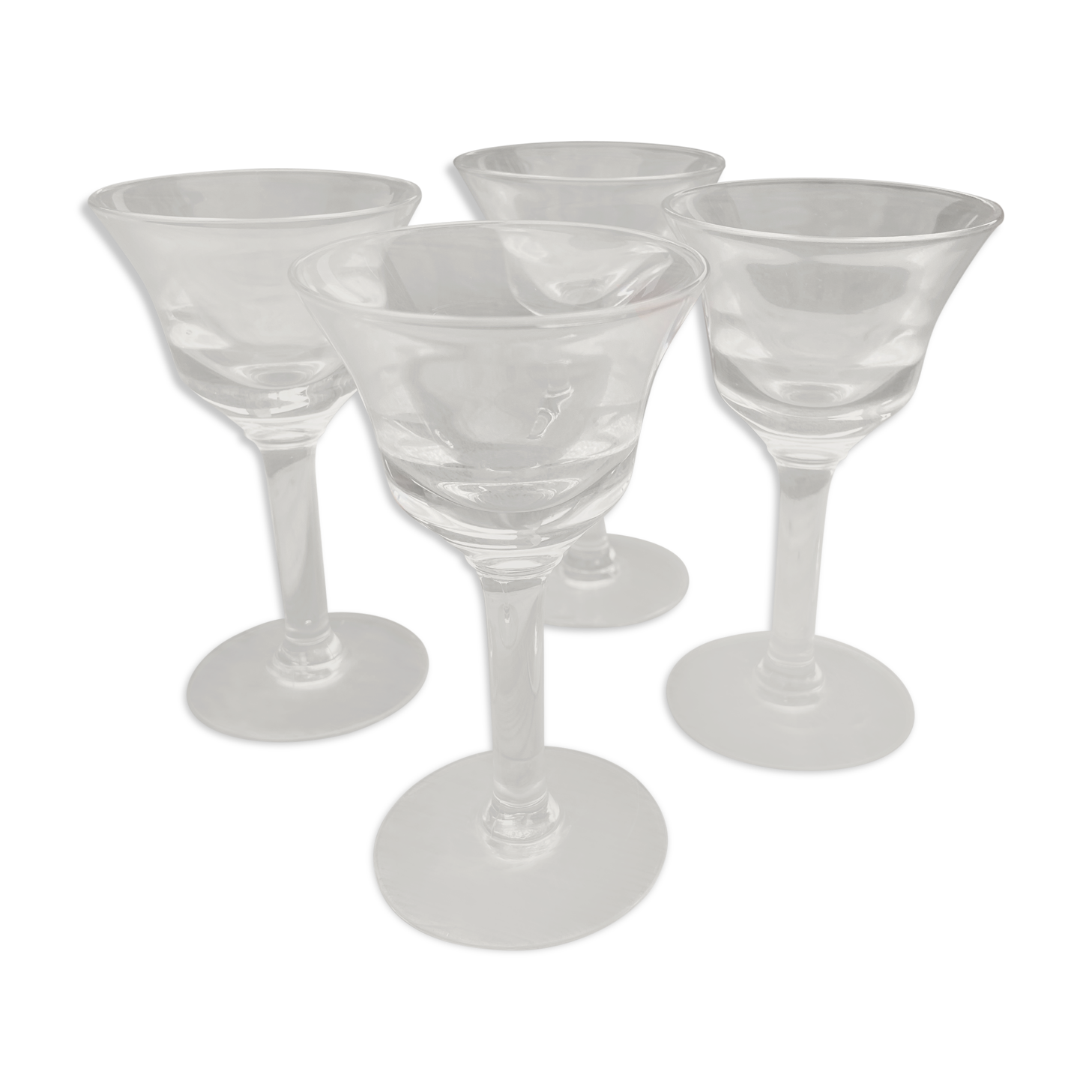 4 Vintage glasses for wine or liqueur