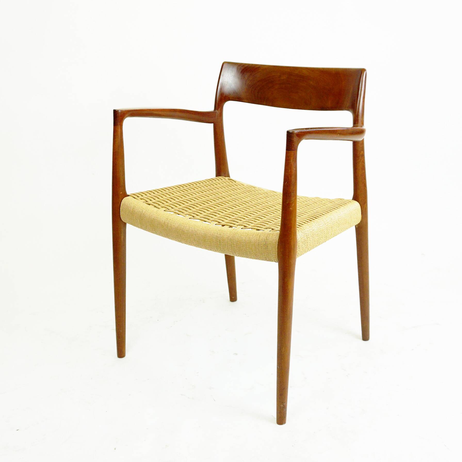Sculptural Scandinavian Modern Armchair Mod. 57 in Teck and Paper