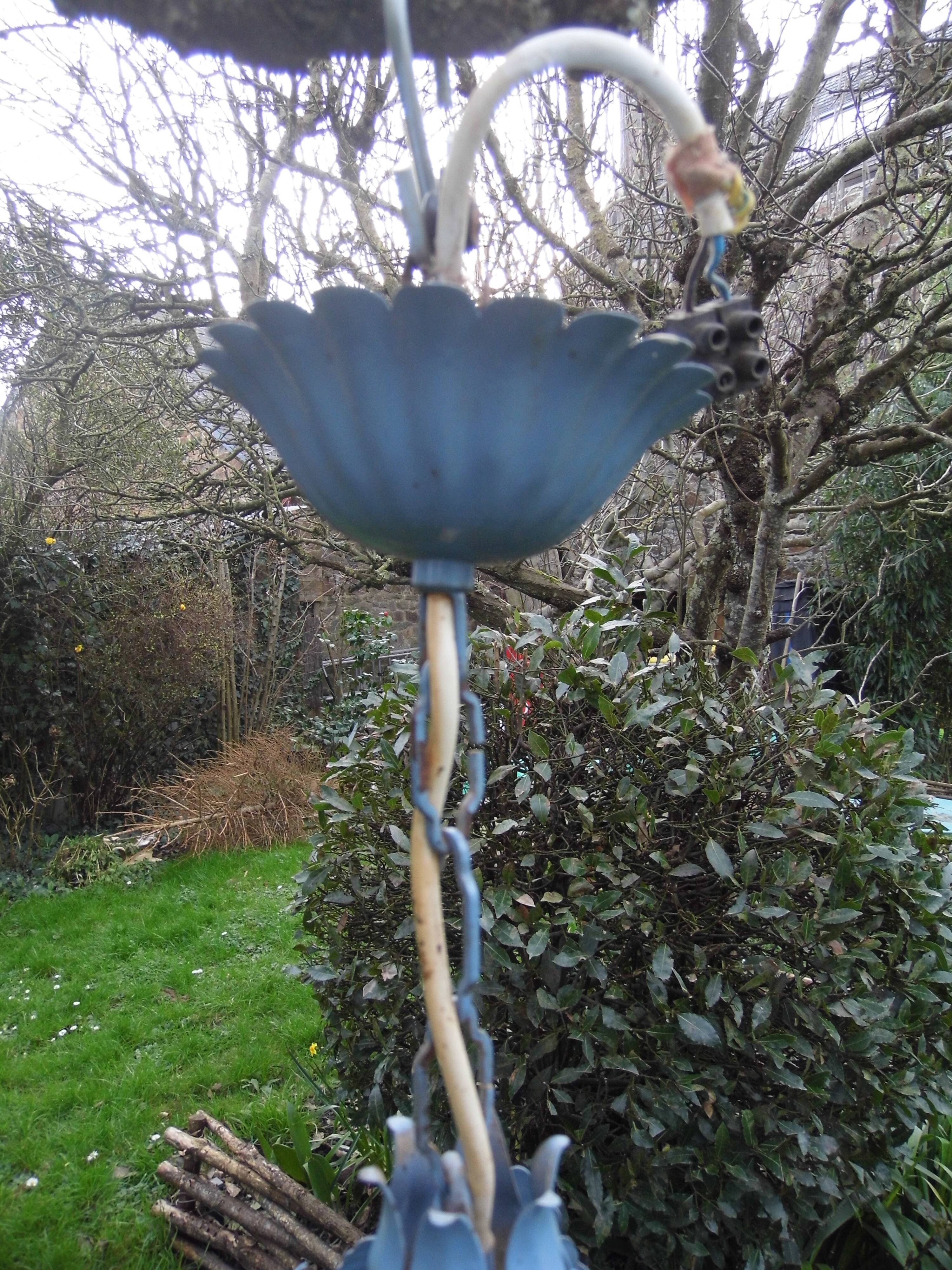 Lustre fleuri blue enamelled sheet chandelier 80s vintage