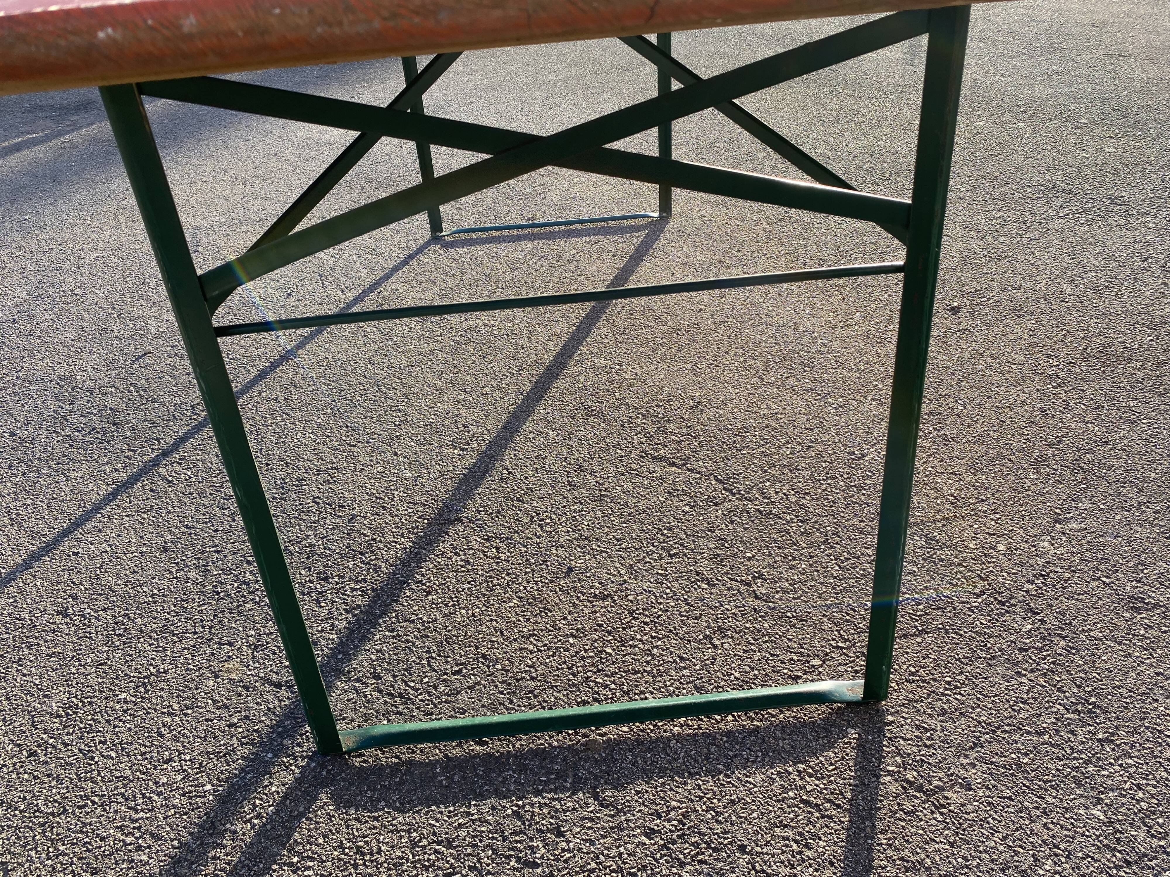 Brewery folding table