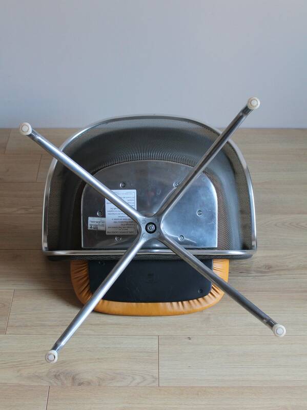 Iuta armchair by B&B Italia