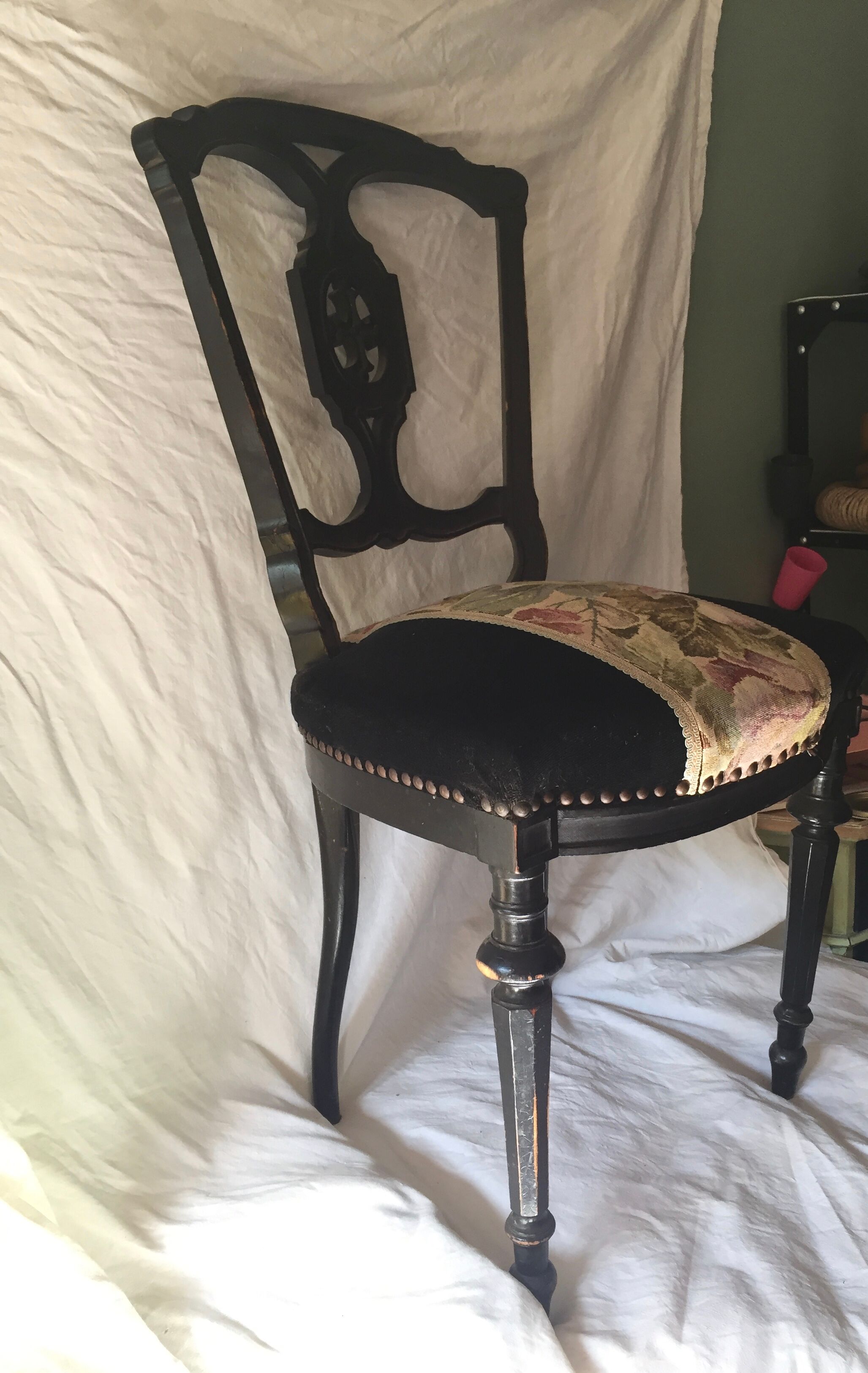 Napoleon III style chair