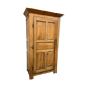 White wooden bonnetière