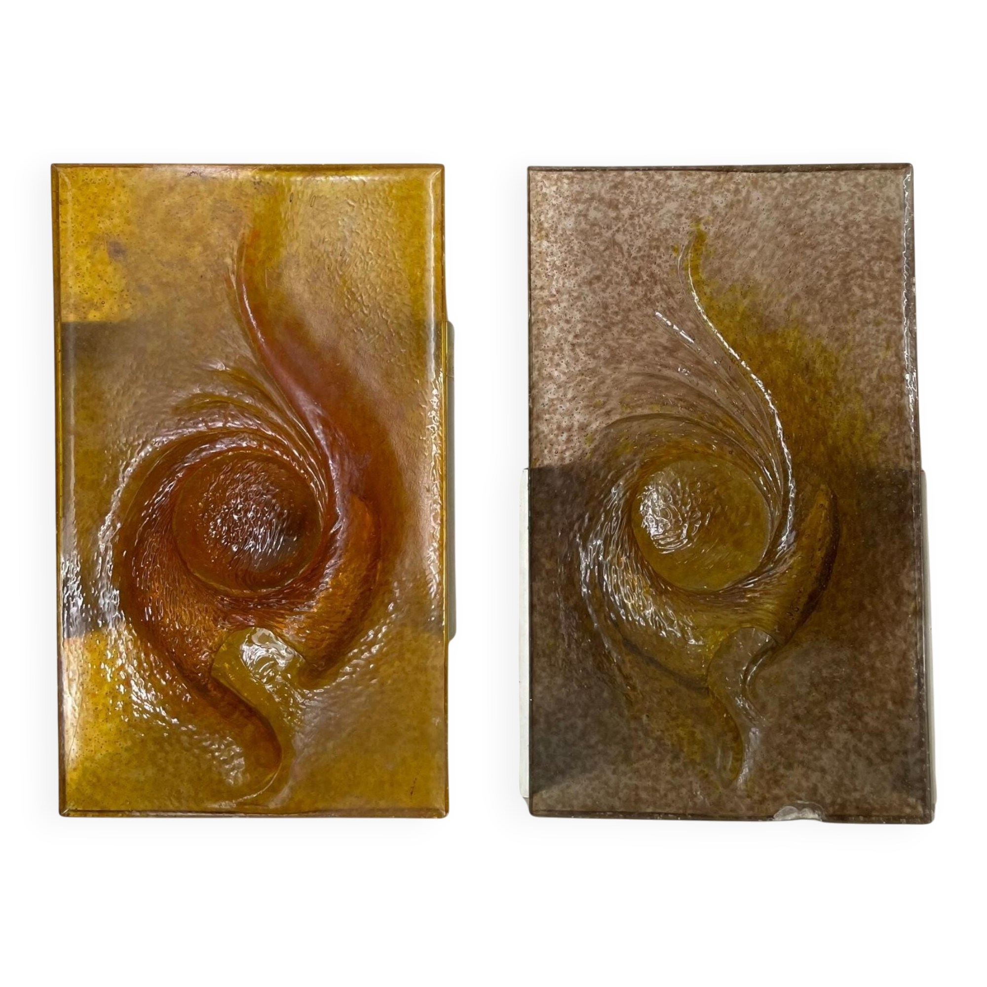 Resin and Metal Wall Lamp