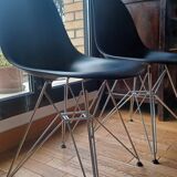 EAMES  CHAIR DSR Pieds Tour Eiffel