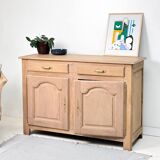 Light oak Parisian buffet, low country house furniture.