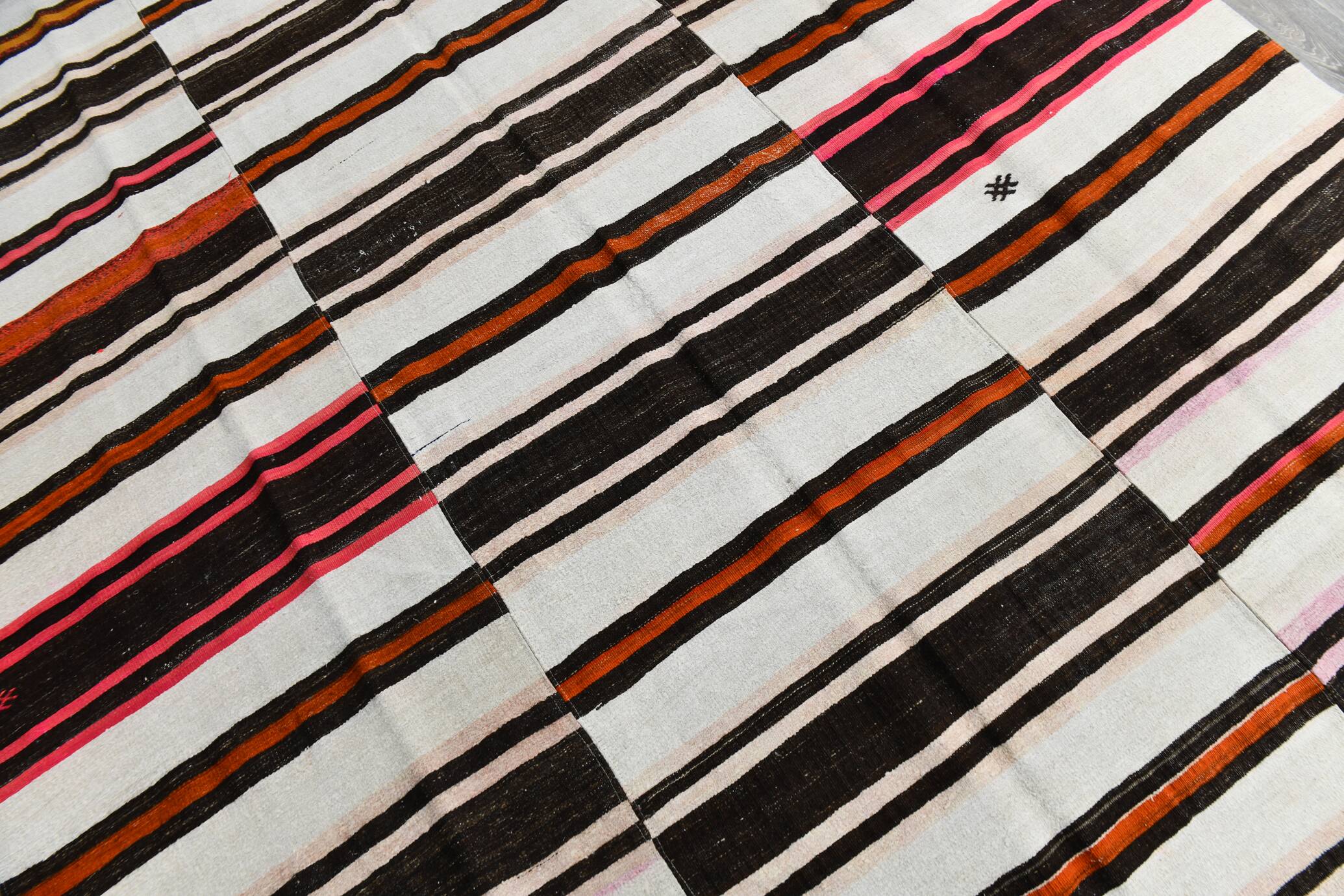 8x10 White & Black Modern Striped Kilim Rug, 243x318Cm