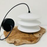 Corrugated opaline suspension