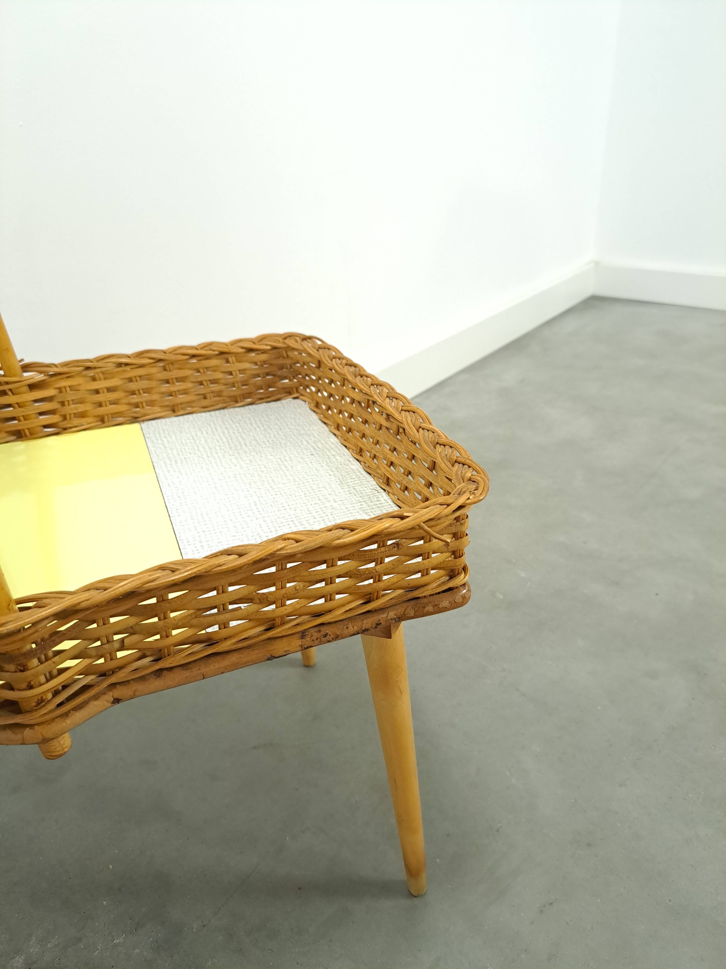 Rattan vintage tray on legs with yellow formica, fruit basket