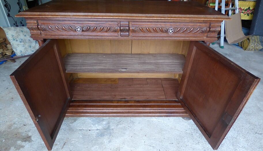 Low cabinet two doors two drawers Henry II style