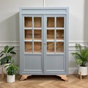 Armoire parisienne vitrée grise de la Samaritaine 1960
